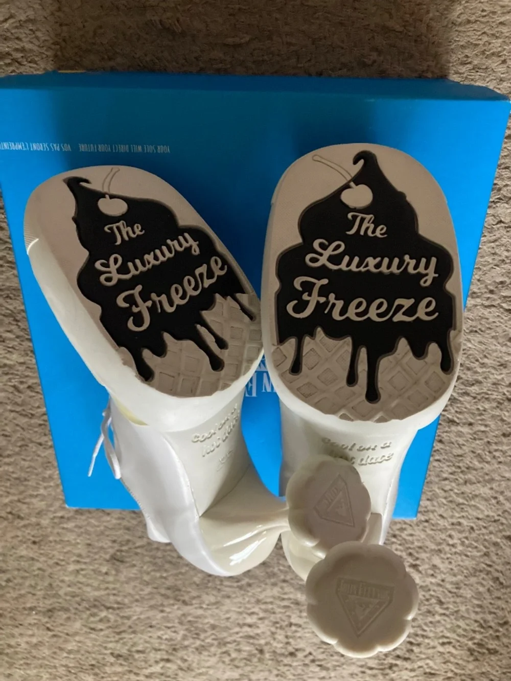 John Fluevog White Sova Sundae Platform, Size 9